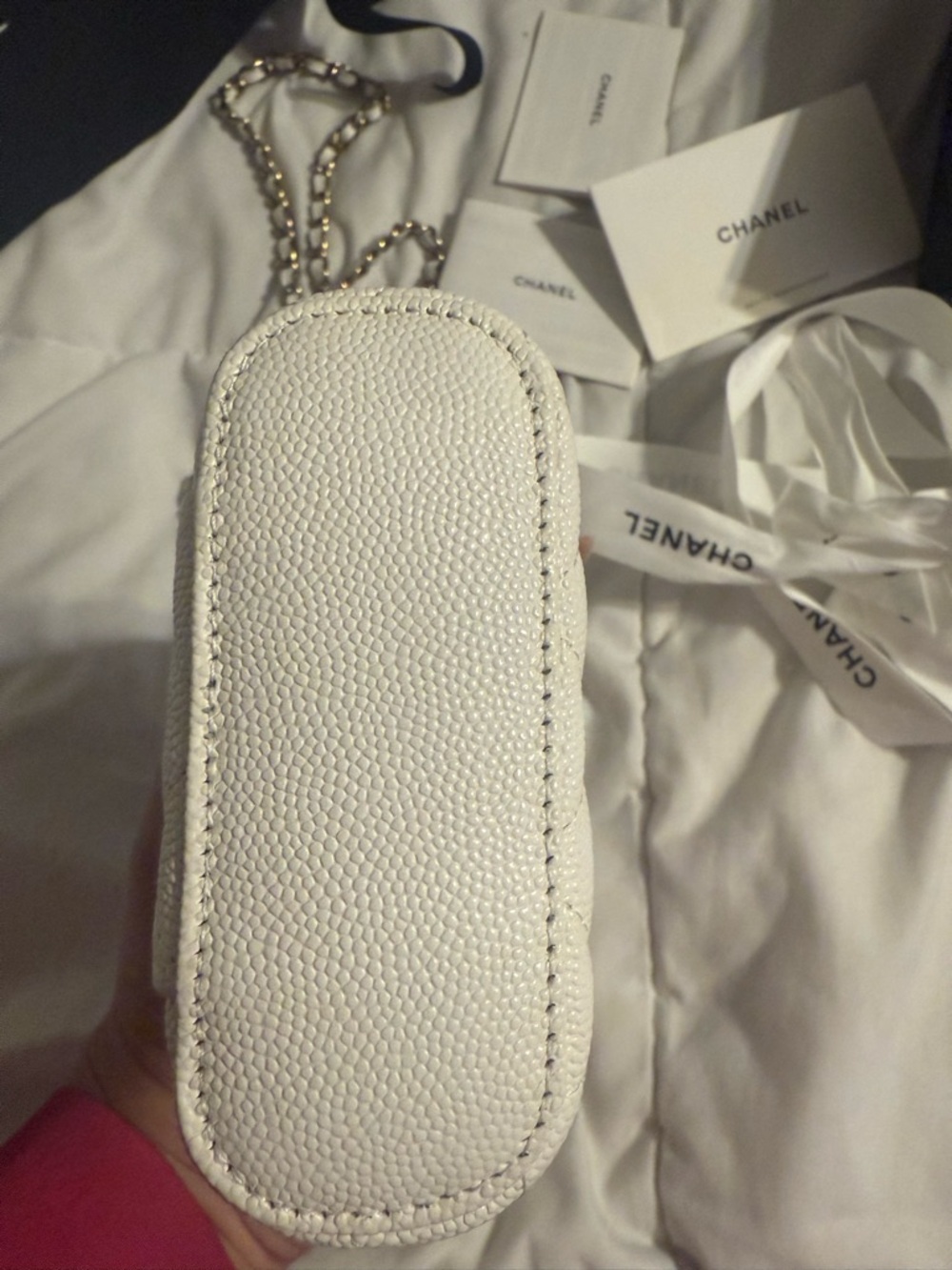 Brand new never worn 100% authentic Chanel Vertical Vanity bag in white - Picture 5 of 8